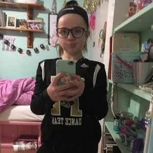 Meet your Posher, Madison